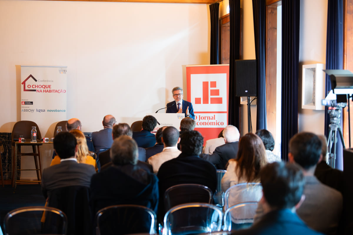 "The solution to housing must be metropolitan and cannot depend solely on the public sector": Carlos Moedas