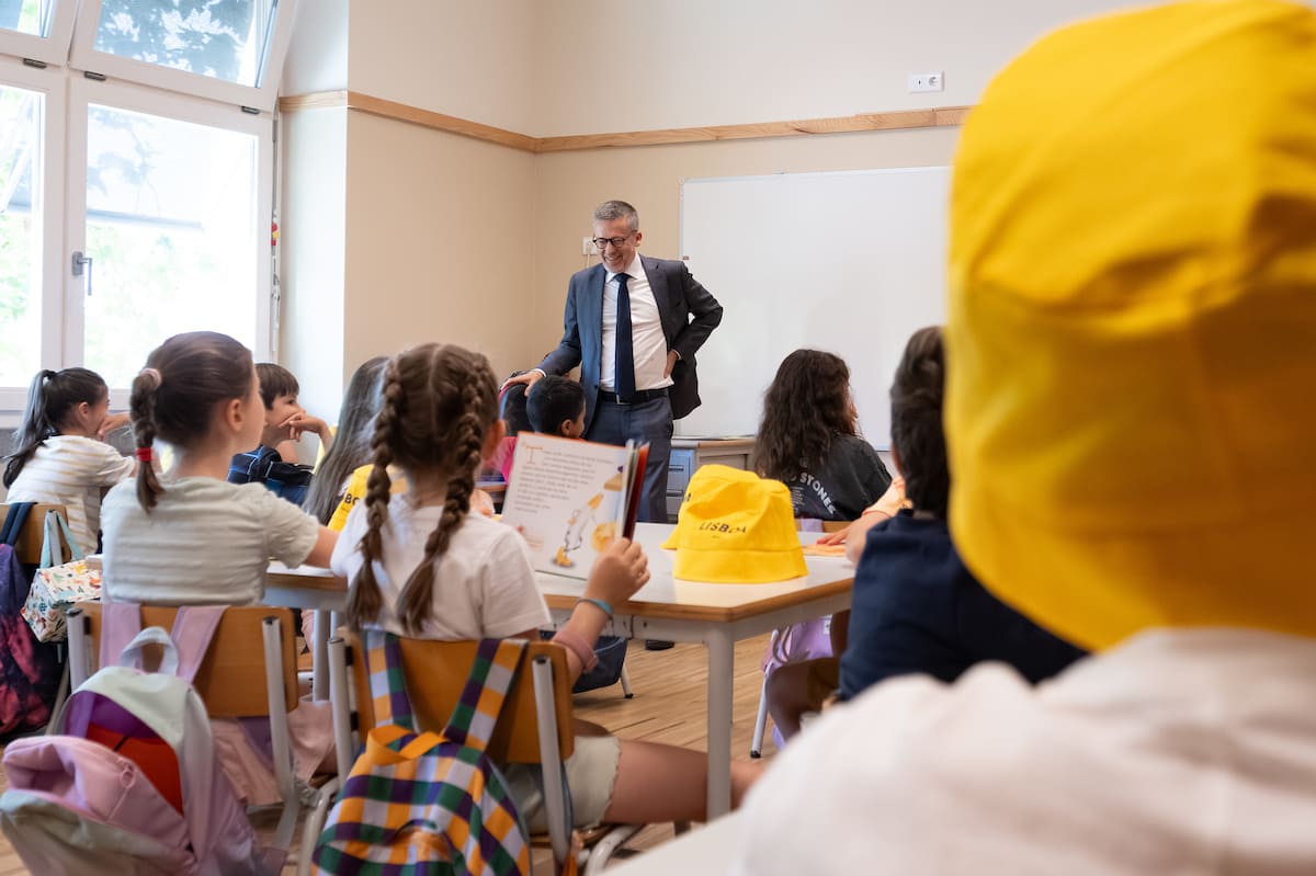 Carlos Moedas visitou a E.B. Santo António após obras de requalificação