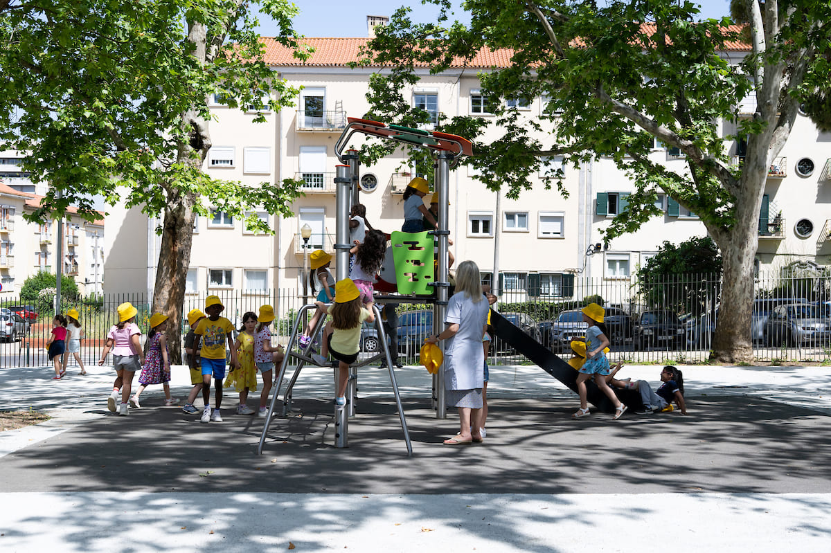 A E.B. Santo António está preparada para acolher 100 crianças no Jardim de Infância e 200 do 1.º ciclo