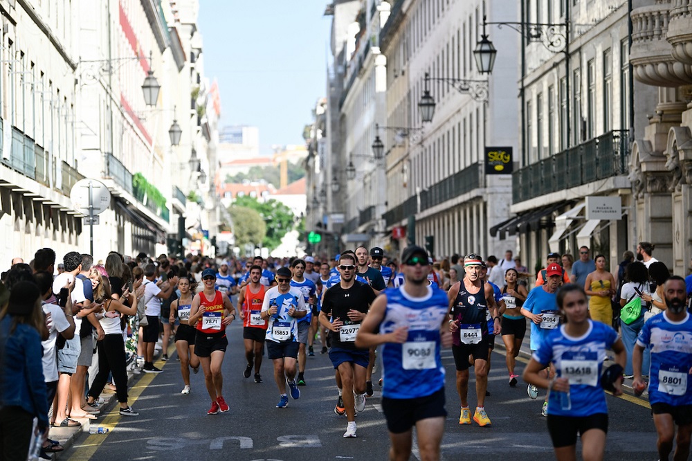 A Maratona de Lisboa termina no Terreiro do Paço, em Lisboa - imagem de arquivo