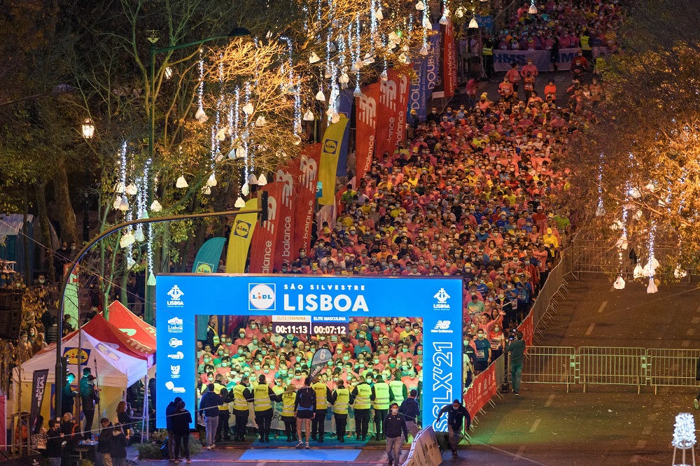 Partida da 14ª Corrida São Silvestre Lisboa - Praça dos Restauradores