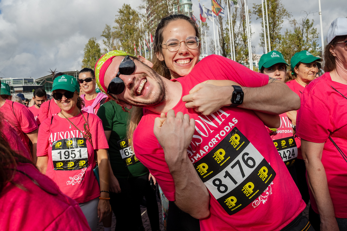 With the slogan "One for all", the initiative included a competitive race exclusively for women and a walk open to everyone