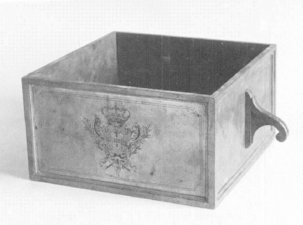 Box of standard weights from the 1940s